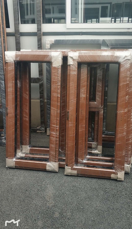 鞍山市天乙門窗工業(yè)有限公司沈陽經(jīng)銷商所訂貨品已完成，經(jīng)過檢驗后進(jìn)行包裝，準(zhǔn)備發(fā)貨。(圖3)